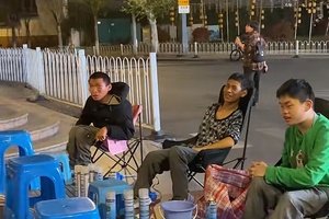 揭秘脑神酸等"神药"宣传套路：将糖果包装成"神药"进行推销