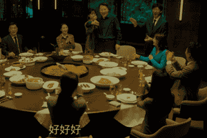“喝一口马桶水给1万！”天津一男子酒桌上打赌，朋友毫不犹豫喝下并拿到钱，3个月后男...-图片
