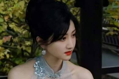 洁柔纸巾被曝出现红色印花胶带 消费者质疑存在