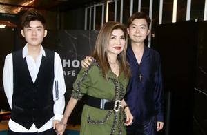 星熠熠！TVB高层生日大摆宴席众星现身道贺受宠男星缺席