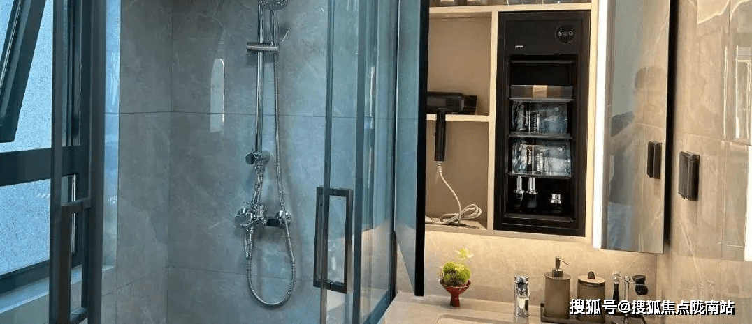 toto,科勒或同等品牌台盆,卫浴龙头,马桶;奥普,欧普,雷士或同等品牌风