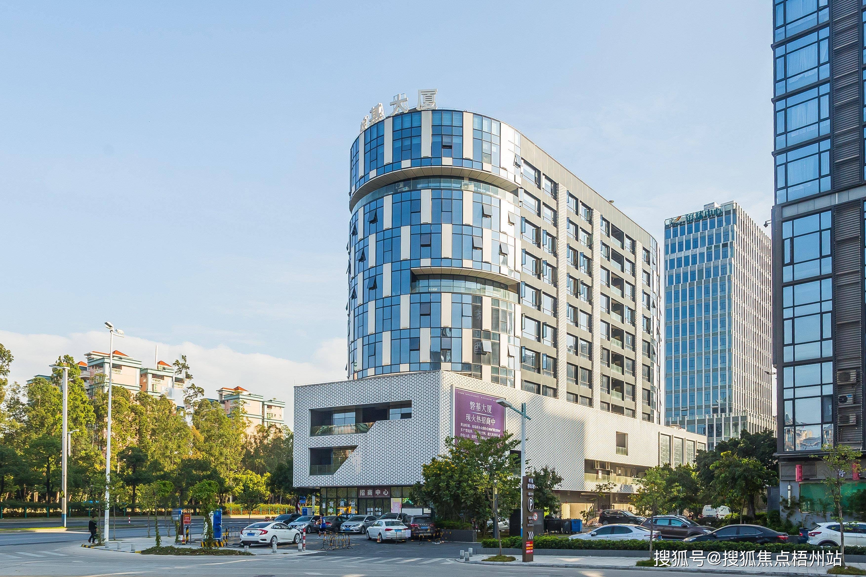 广州磐基大厦共享办公招租 广州写字楼共享办公室工位_番禺_距离_km