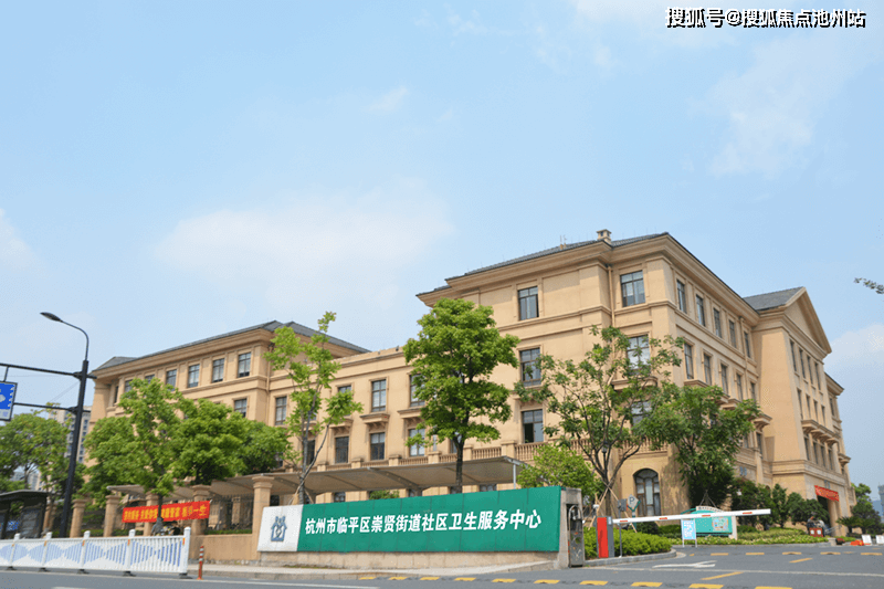 2千米)崇贤中学 (69♀约800米)崇贤第一幼儿园陆家桥分园(69♀约