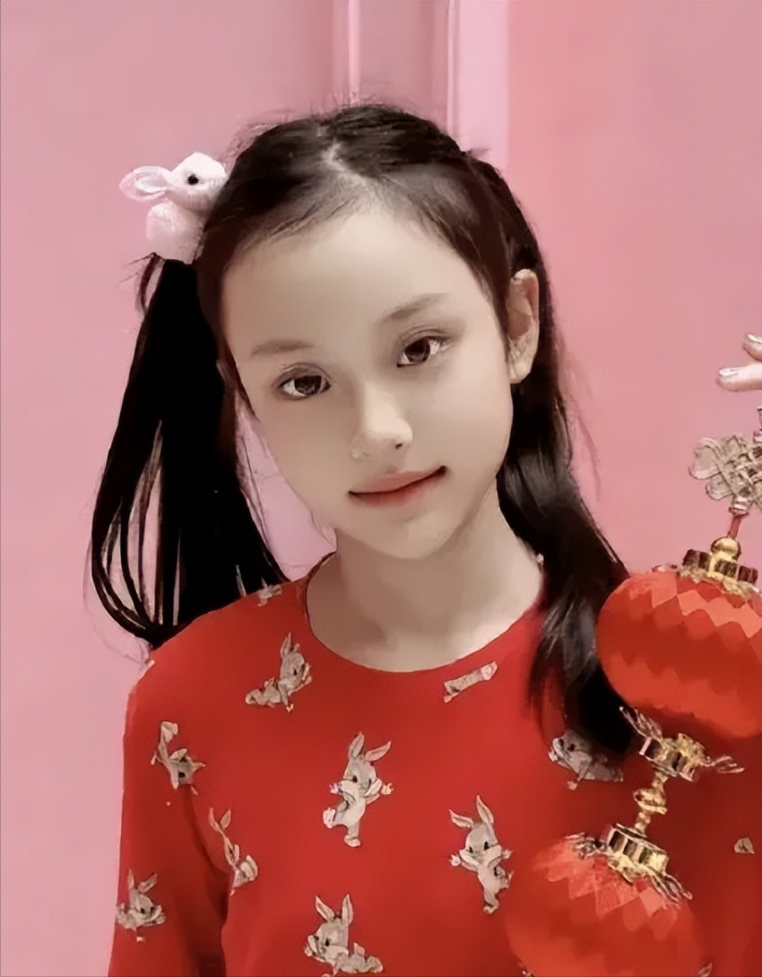 回应恶评,引发公共话题:捍卫网络环境保护未成年人_评论_李小璐_成长