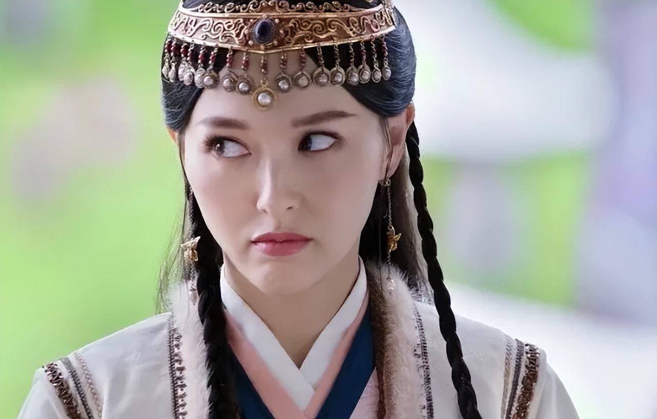 白浅原定唐嫣?霍建华饰演夜华?