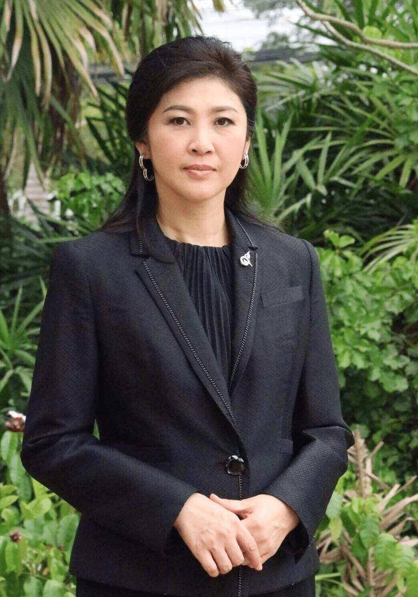 泰国最美总理英拉:流亡后笑容比之前更美,如今在中国当董事长_家族