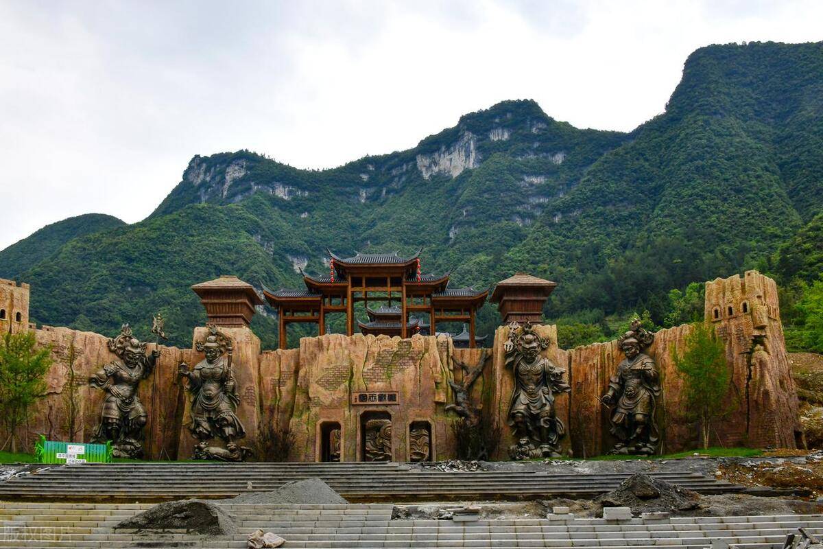 走进"中国傩城"道真,探秘千年非遗文化_面具_穿越_贵州