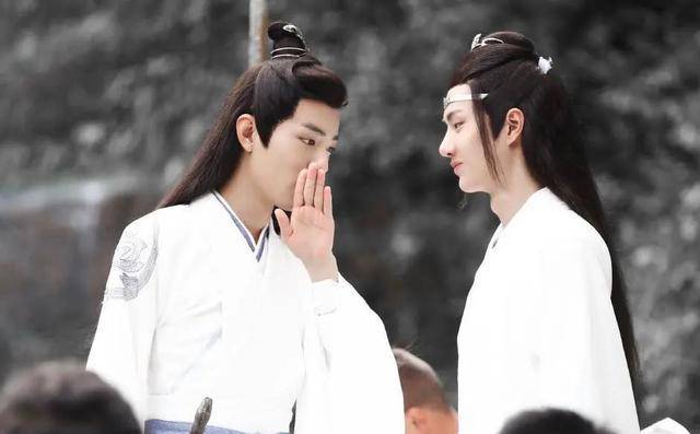 《陈情令》日本双人宣传片,肖战一博对词笑翻天,一博捣蛋画乌龟_王