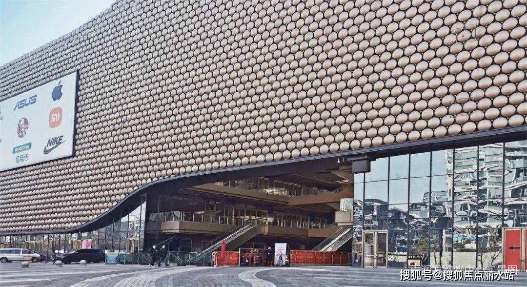 400-8787-098转7777【售楼热线】环 境:菉葭生态园,滨江公园,菉溪