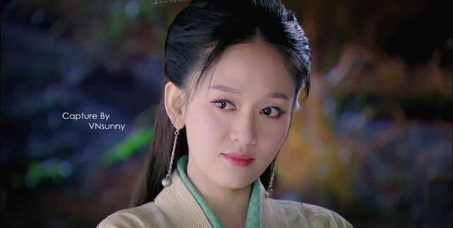 《笑傲江湖》陈乔恩的六套衣服,图二妩媚,图四霸气十足_显得_一身