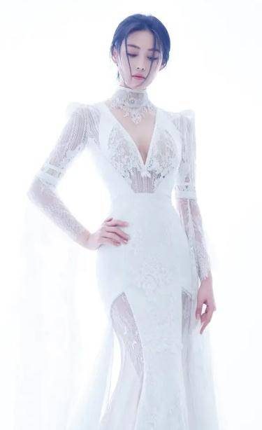 中国十大美女足球宝贝,时尚,妖艳,魔鬼身材在她们身上都能体现_内地