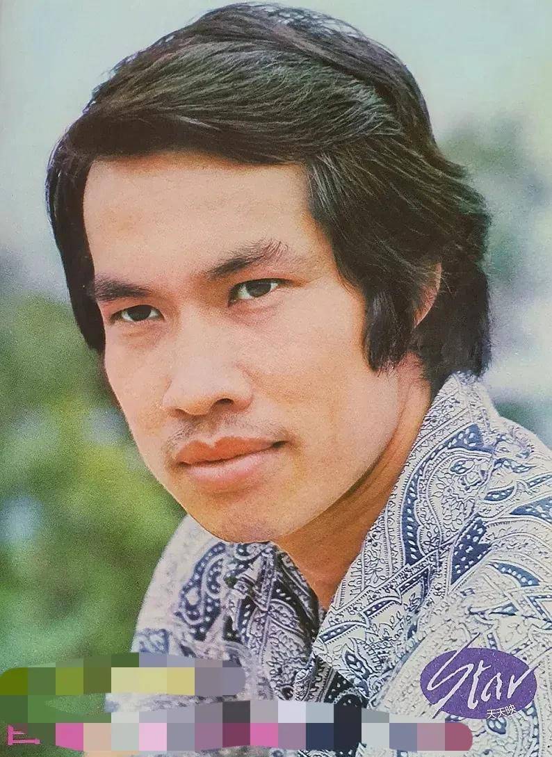 白彪,1946年出生于香港,影视演员,他演"中年郭靖"演技非常棒_形象