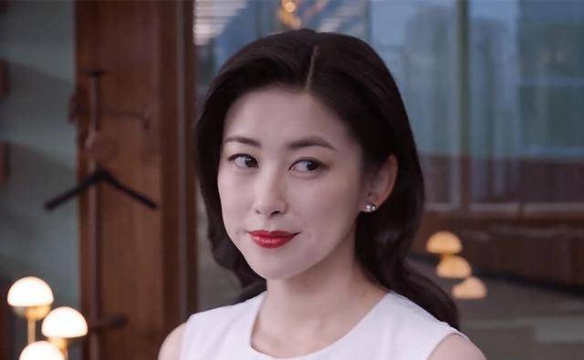 在这个"排骨精"的时代,那些"珠圆玉润"的女星,显得尤为珍贵_女明星