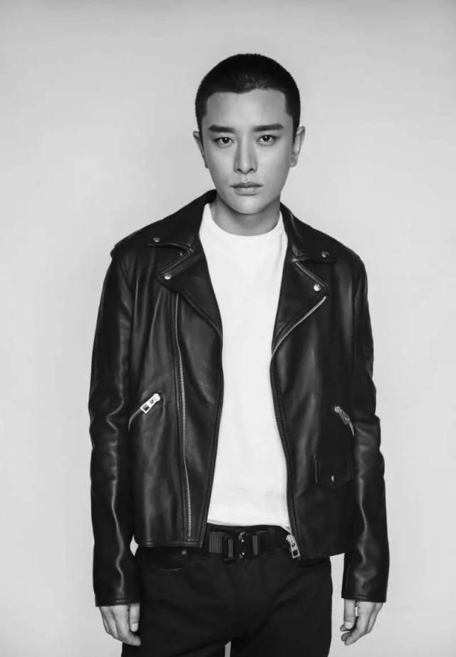 虽然之前经过夜宿门事件后,pgone公开表示自己与嫂子李小璐是无辜的