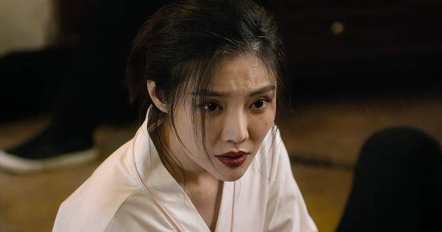 播7小时,冲到榜单第一!徐冬冬《老板娘2》一出手,就是港片王牌