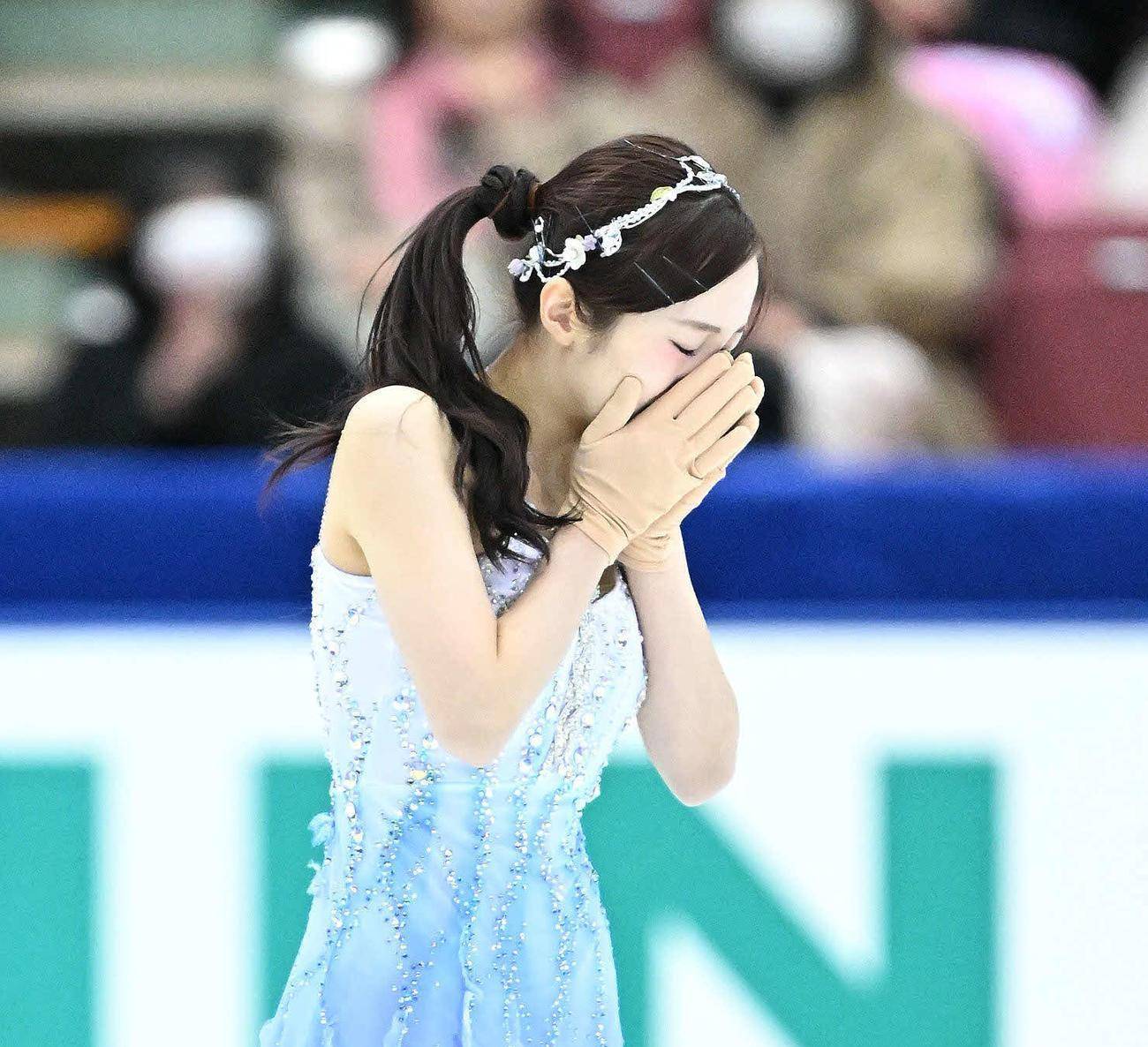 成为继安藤美姬,浅田真央之后第七位获此殊荣的日本花样滑冰运动员
