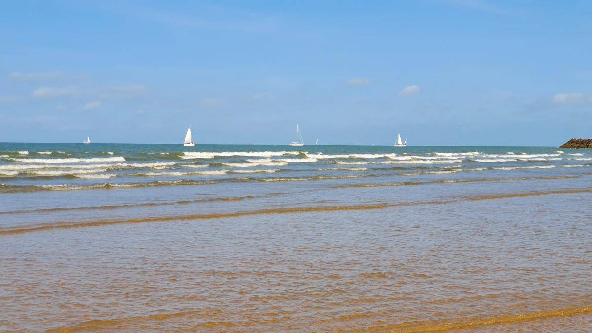 带家人去北海银滩三天详细路线,北海银滩3天精品游详细费用_旅游_游客