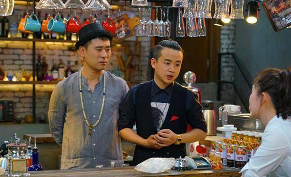 因为黄澄澄在《炊事班的故事3》中戏份很少,加上洪建涛,沙溢的等主演