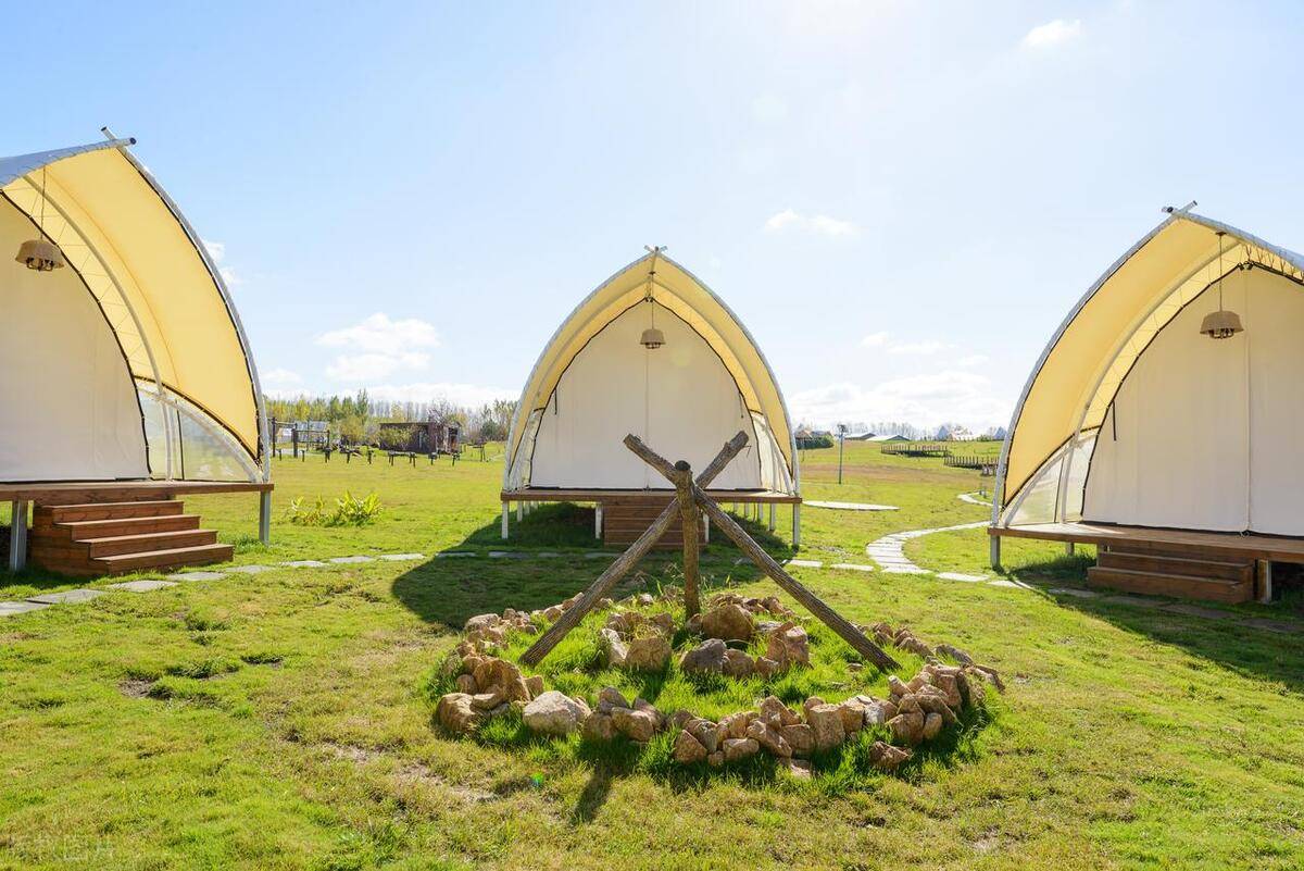 在内蒙古坝上草原开帐篷酒店_建设_游客_投资预算