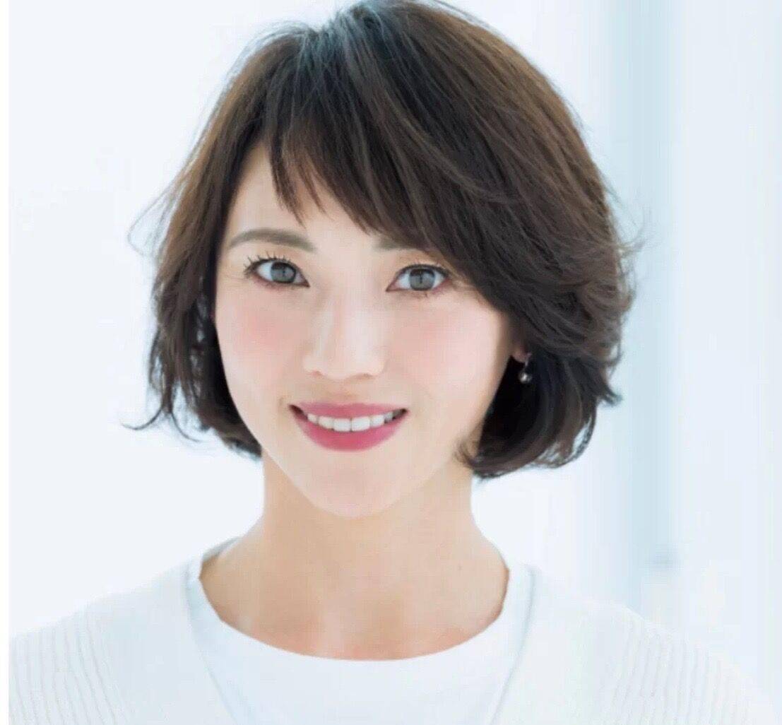 岁女人的头发"宜短不宜长",不信看这4款短发烫,洋气又减龄_女性_发型
