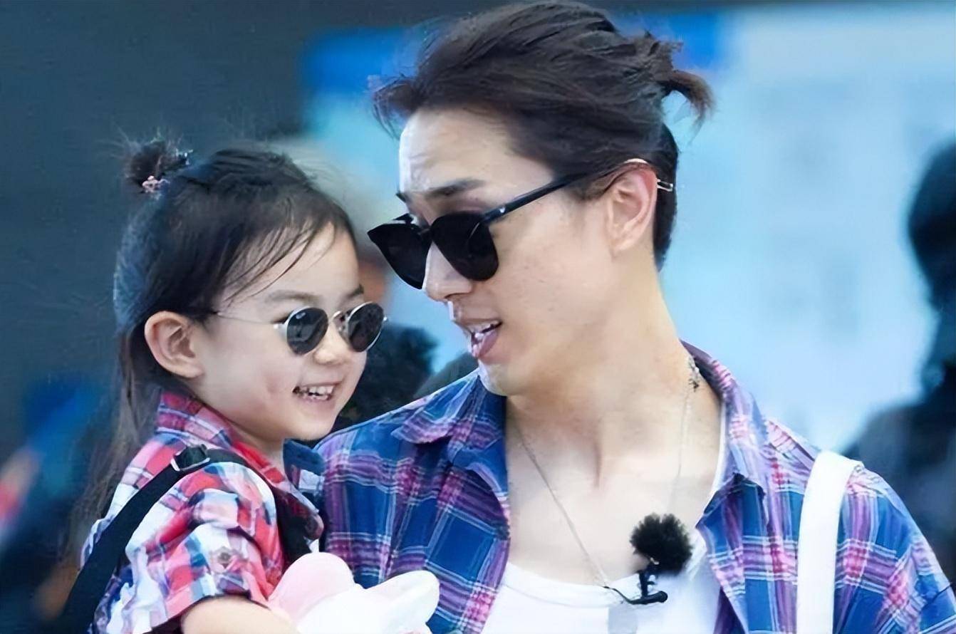 "暖心男人"李承铉:一个举动替赵丽颖出气,婚后甘愿在家带娃_lucky