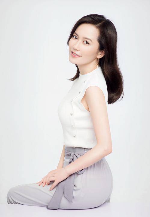 《小李飞刀》演员现状:主角变身女儿奴,配角变成大导演_焦恩俊_萧蔷