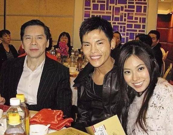 "妈宝男"向佐:追富商妻,爱已婚女,娶郭碧婷,都是向太在控制_王秋紫