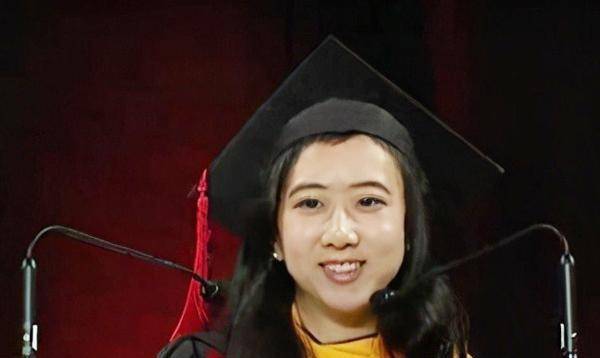 杨舒平:高喊"美国空气香甜"的中国留学生,最终却惨遭美国驱逐_云南