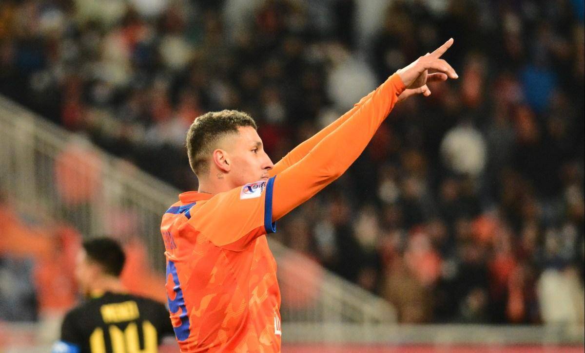 南通中超准入失败,泰山金靴离队赴西亚_莱昂纳多_支云_球员