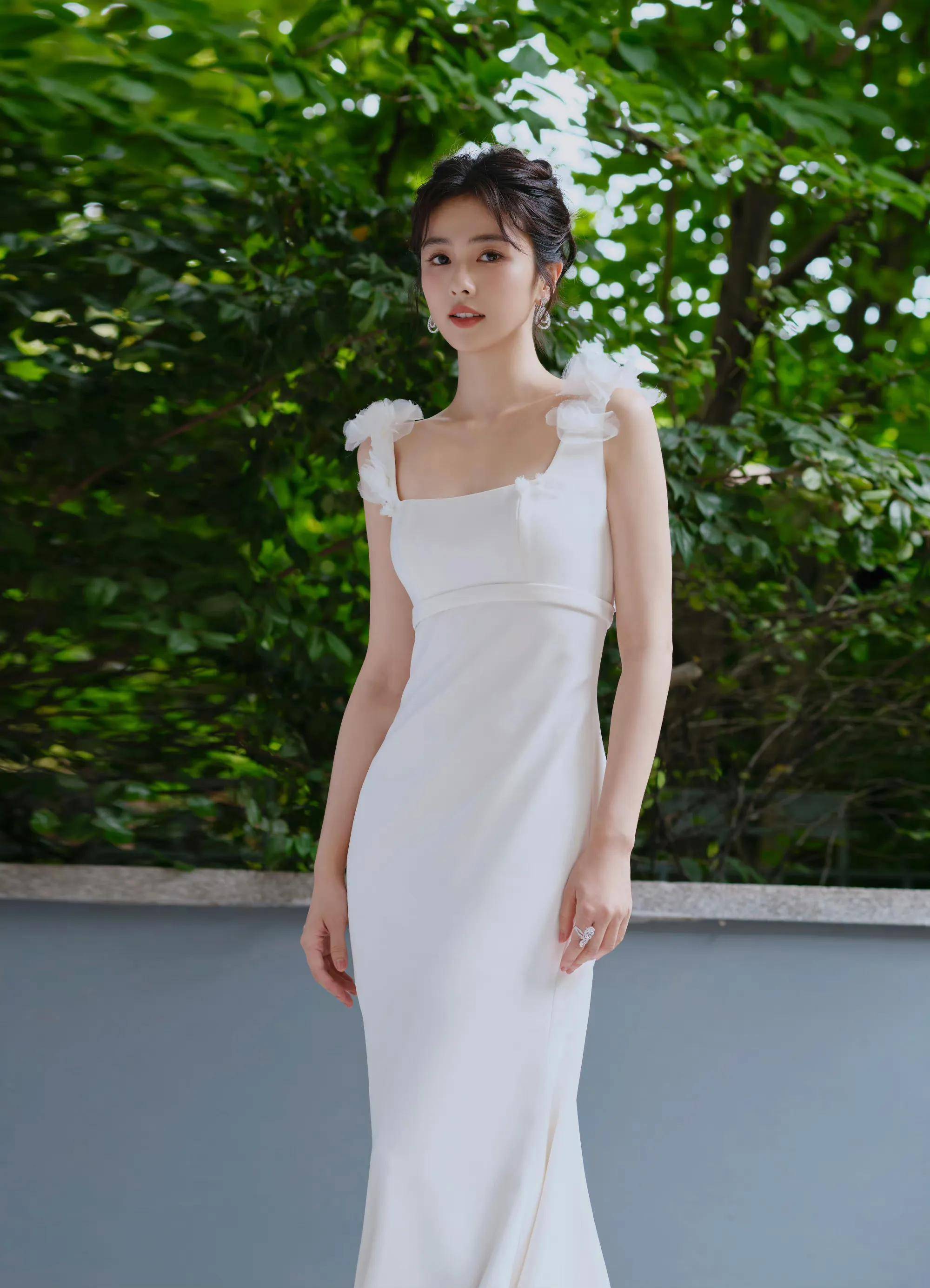 第28届上海电视节闭幕红毯:赵丽颖贵气 秦岚性感优雅 白鹿好清新_光影