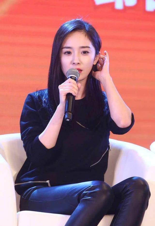 确实,杨幂说的是前段时间,而不是最近,而且杨幂工作室放出来的演讲稿