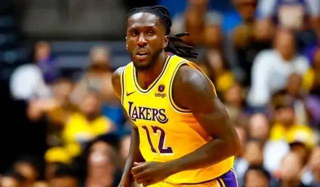 湖人球员普林斯谈投中关键三分球:我想弥补对鲍威尔那个三分犯规_命中