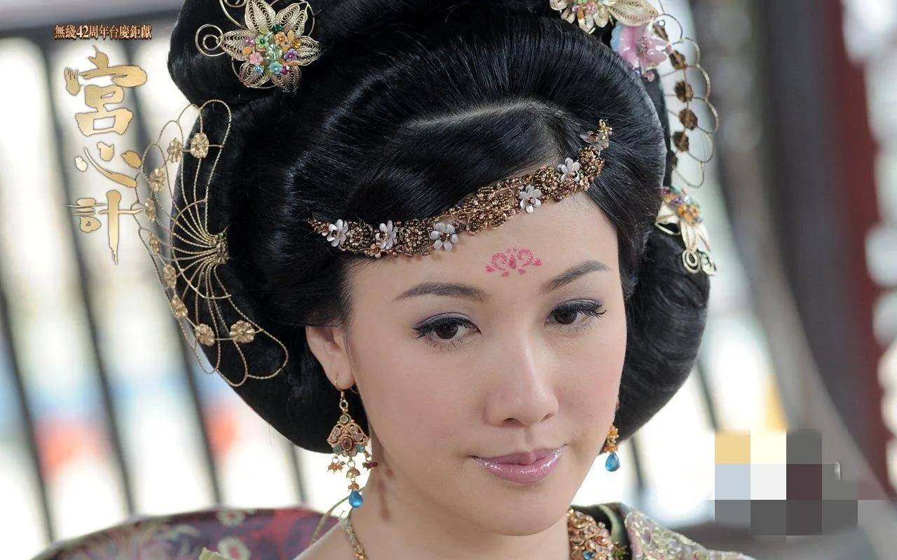 宫心计造型盘点 主角团全员得罪造型师 身为配角的她却惊鸿一瞥_影舞