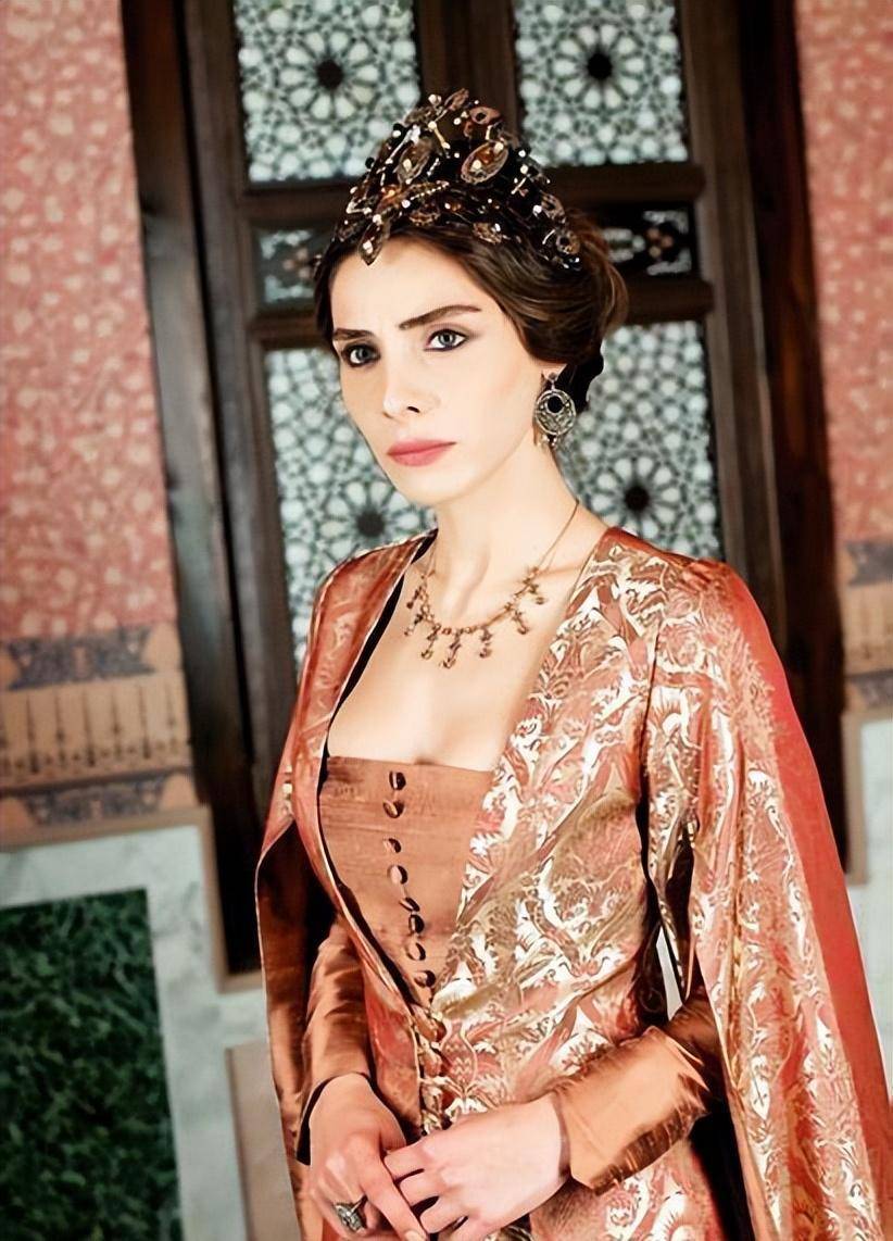 居尔巴哈尔玛希德弗朗,悲惨的苏莱曼原配夫人—奥斯曼简史59_苏丹