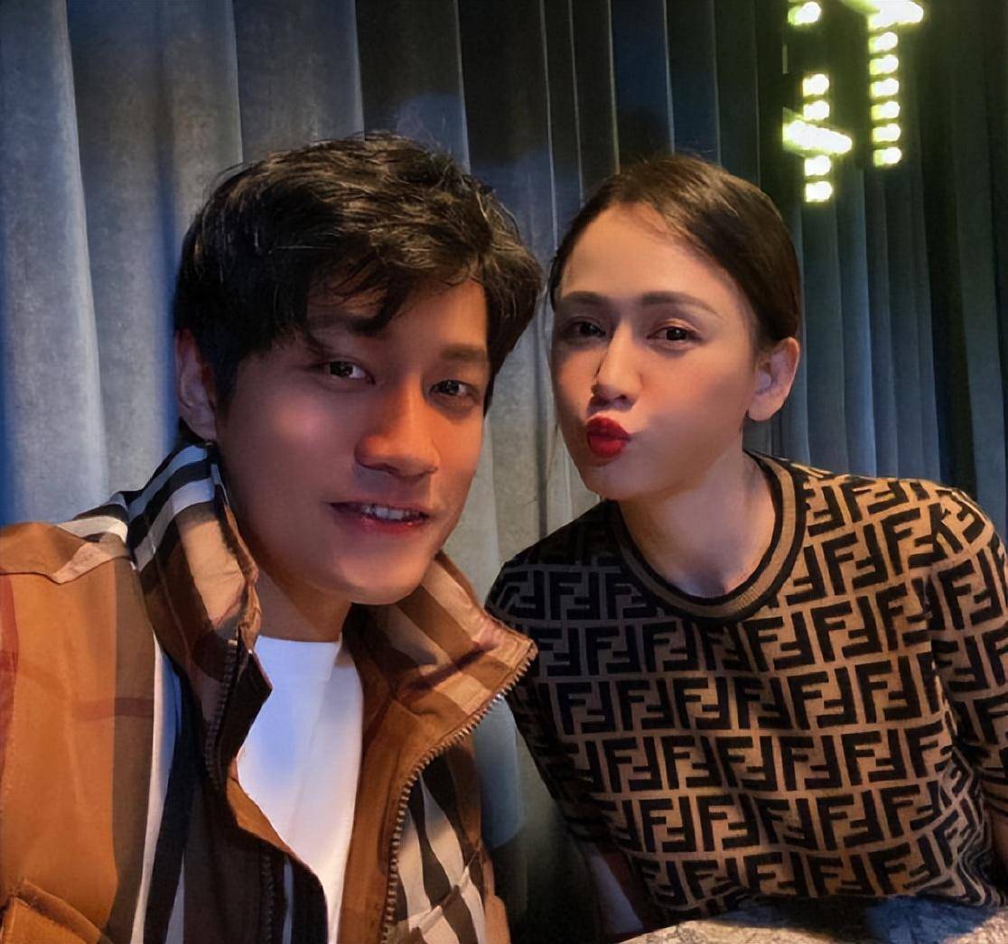 陈乔恩大婚:5任男神前任都没拿下她,终嫁小9岁富二代"浪子"_霍建华