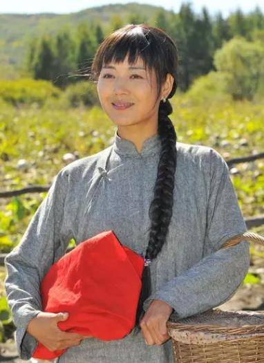 陈建斌的负心爱情,9年辜负3个女人,被蒋勤勤拿捏死死的_呼小静_新疆