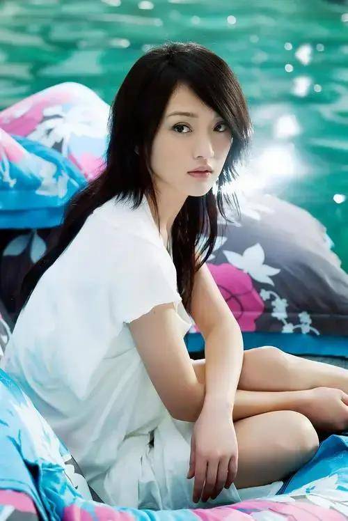 陈凯歌评价周迅:假如身高再多上10cm,那么整个世界就是她的_角色_表演