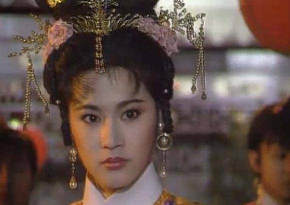 《包青天》过去28年,11位主演境况悬殊巨大,有多人欠下千万巨债