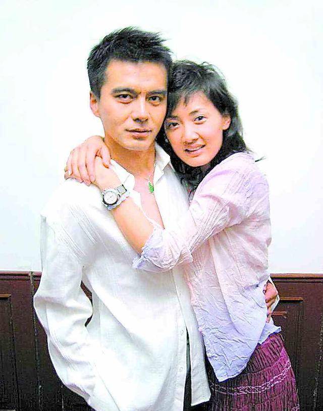 "小梅艳芳"张澍,为何会选择3婚许亚军,还甘愿做他背后女人?