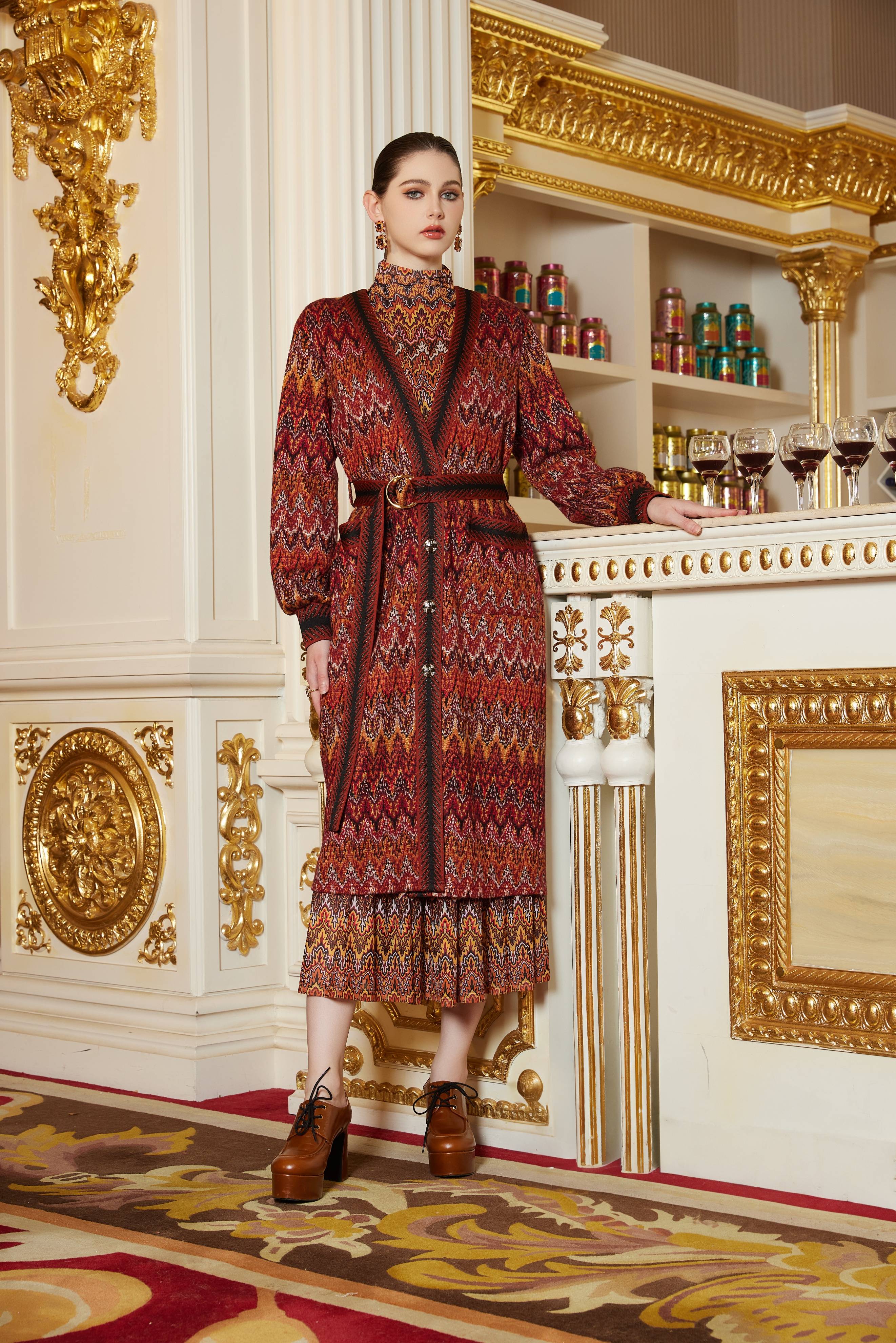 纽方-2024新年穿搭你成为下午茶的焦点,展现出你独特的魅力和品味.