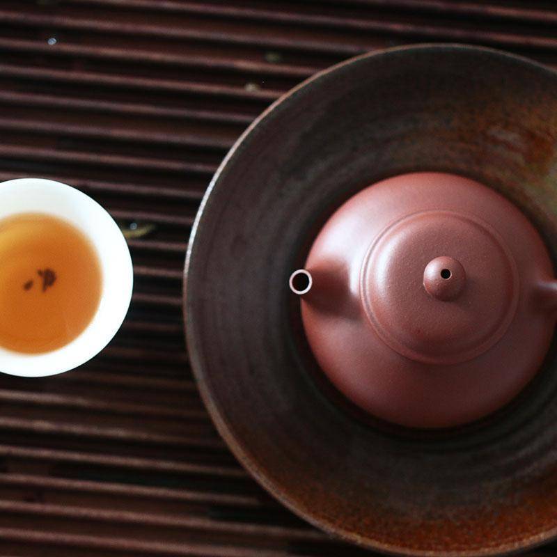 普洱茶为何呈现深色且味道浓郁
