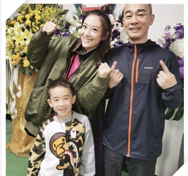 应采儿:嫁给了爱情的女人,永远都是小公主_陈小春_时候_脾气