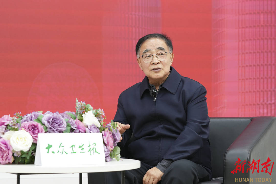 张伯礼院士新年湖南掀起"中医热"_中医药_病毒_效果