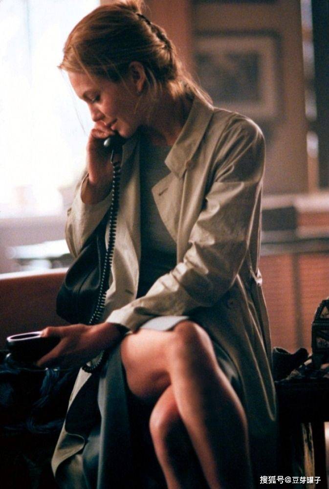 风韵犹存,出轨帅气小鲜肉,剧情真实引人深思_保罗_康妮·萨姆纳_丈夫