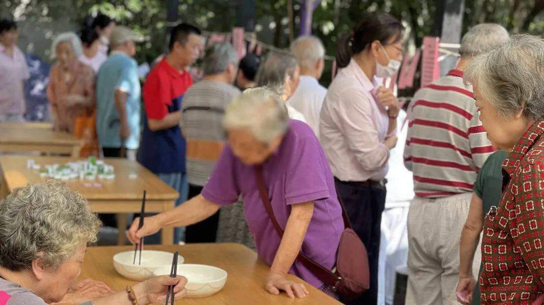 上海長寧協和路1號《綠地金庭莊園幸福裡養老公寓》樓盤動態,項目評測