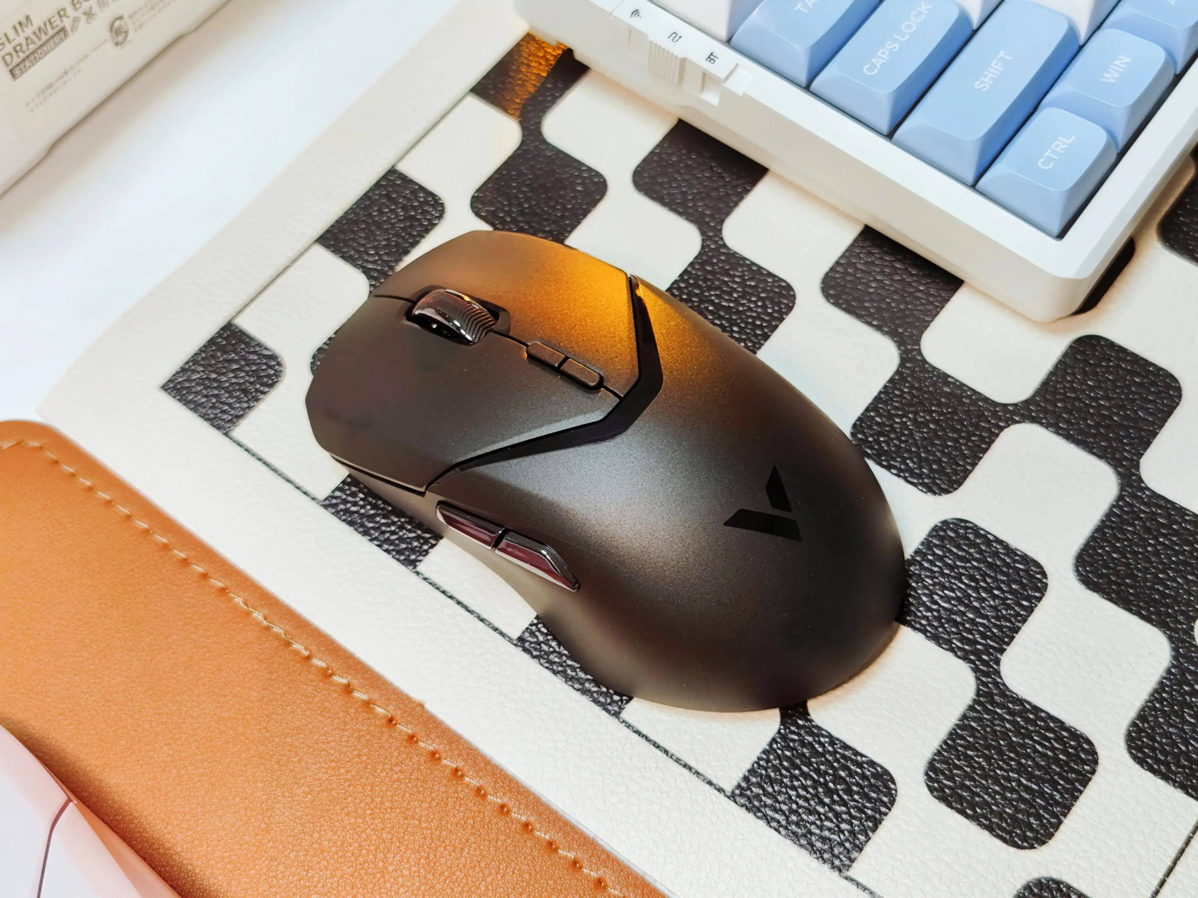 情侣你嗑过CP,那鼠标你嗑过CP吗?雷柏VT9Pro&Mini无惧大手小手都能顺手!