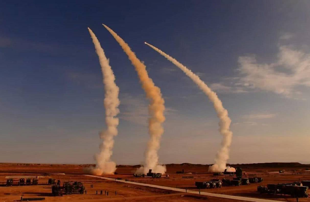 中国防空导弹红旗9:能全天候拦截各式飞机,是否击落美军的f22?