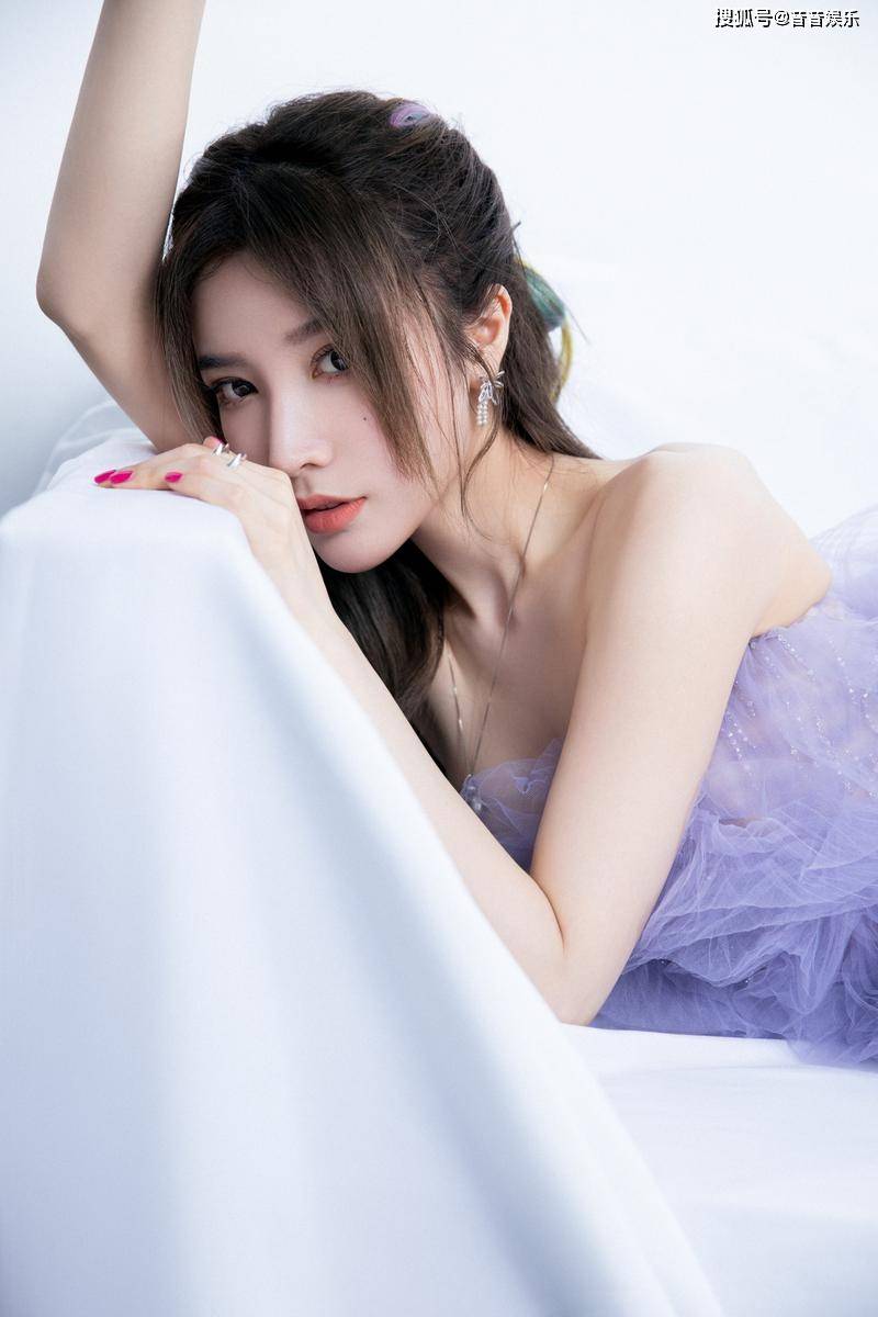 30岁戴燕妮性感写真大片,丰满身姿惊艳,成熟韵味令人陶醉!