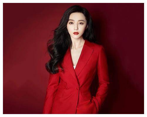 为观众奉上了一出山寨版《监狱风云》.此外,《至尊三