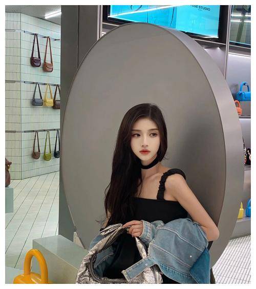 "京圈白富美"霍思燕:出行乘坐私人飞机,年仅30岁身价过亿_表演_演艺圈